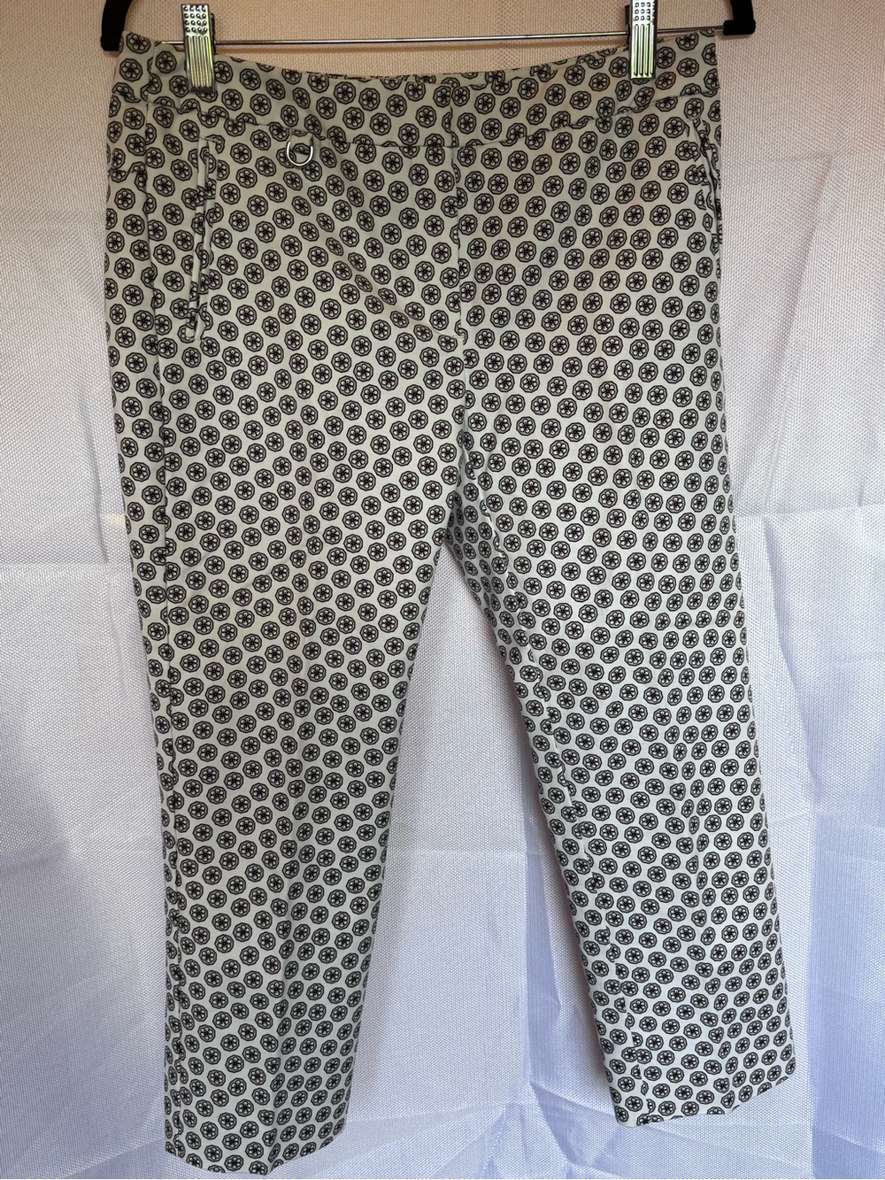Adrianna Papell Cream Crop Pants with Black Medallion Print